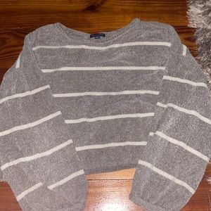 American Eagle Stripped Croped Sweater